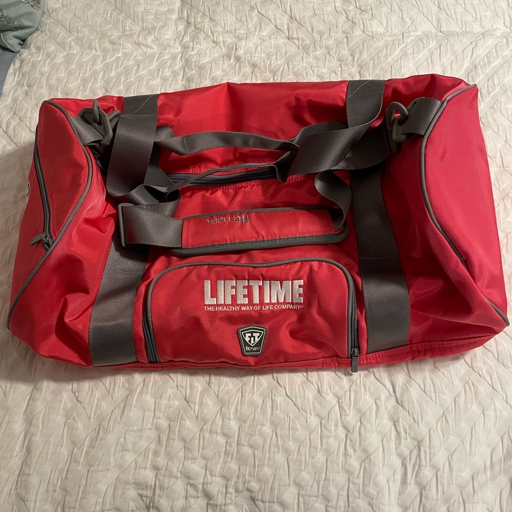 FitMark Lifetime Large Duffel Pink New Never Used